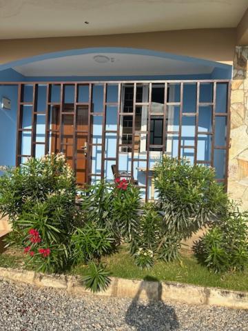 Oneworld Guesthouse & Events Centre アクラ エクステリア 写真