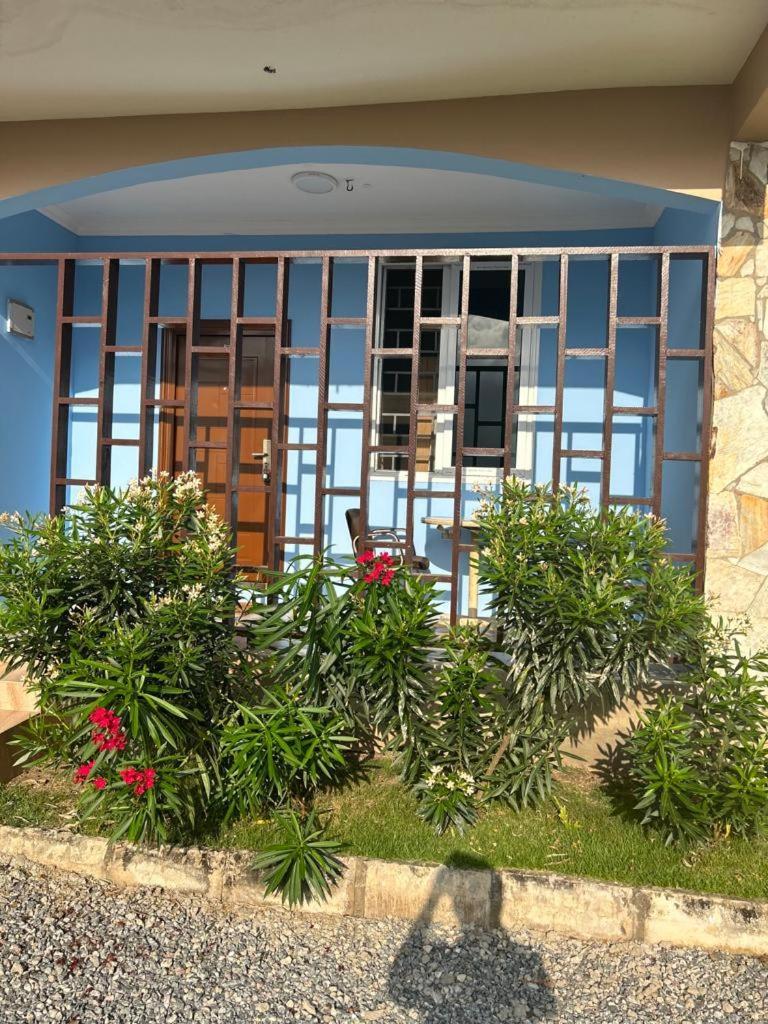 Oneworld Guesthouse & Events Centre アクラ エクステリア 写真